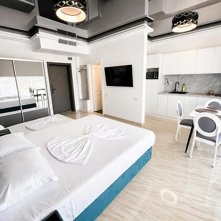 Grande Mamaia Nord Διαμέρισμα *
